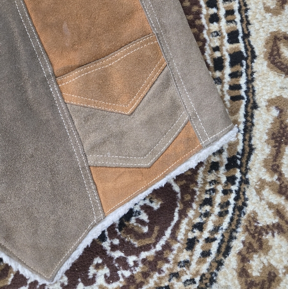 Vintage Western Leather Suede Vest 70s Faux Shearling 1970s Patchwork Distressed - Picture 3 of 16